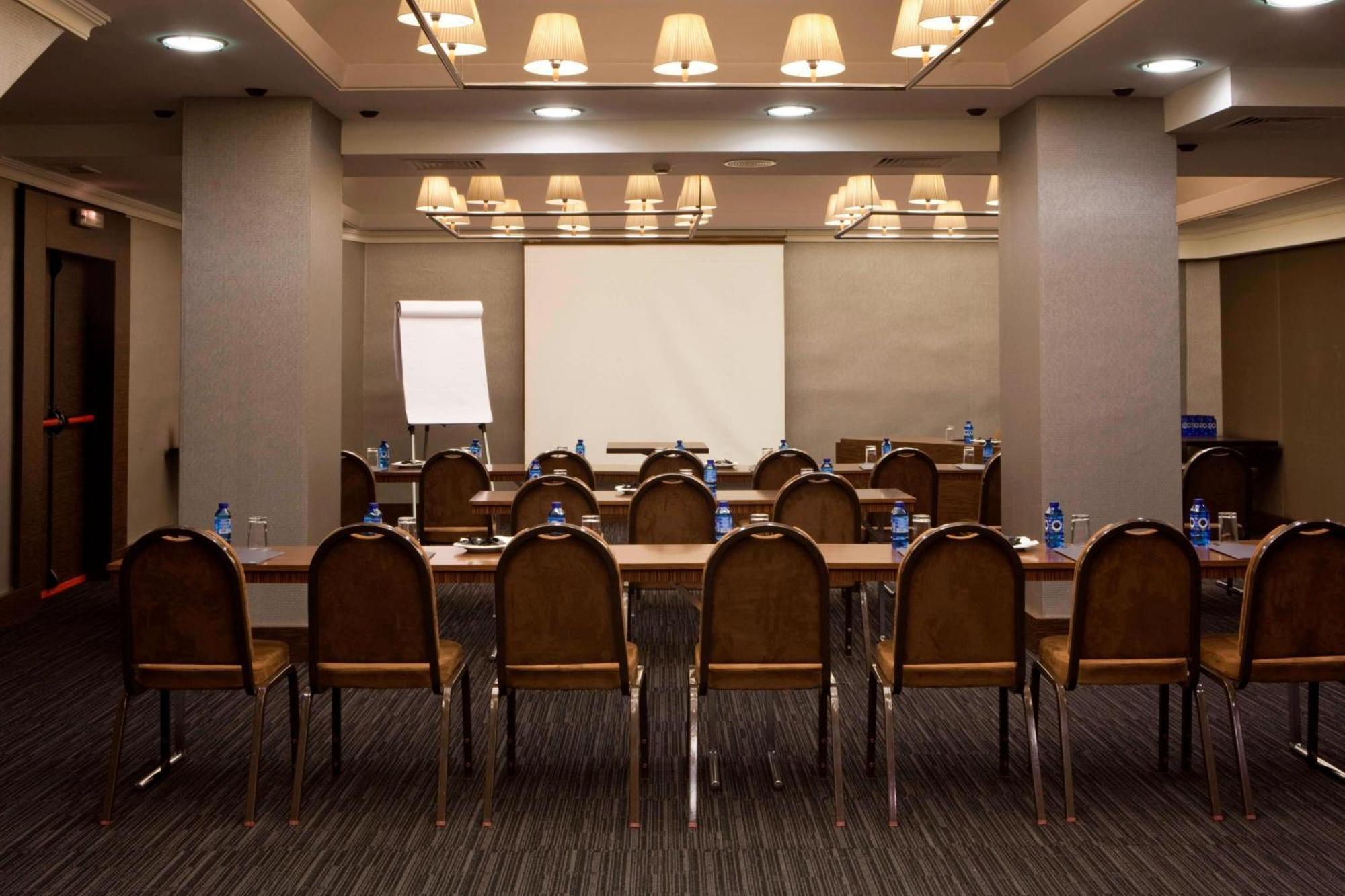 Ac Hotel Carlton Madrid By Marriott — Fotos 3